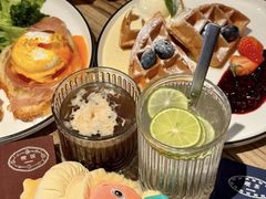 -Common Table · Brunch & Coffee