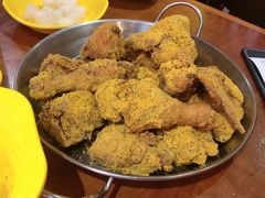 -BHC炸鸡(明洞总店)