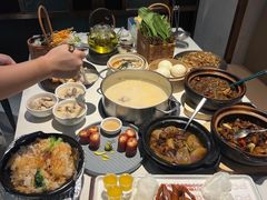 -煲王粤菜餐厅(中侨中心店)