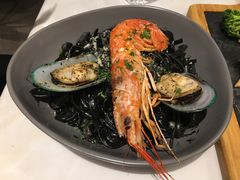 大虾海鲜墨鱼汁扁面-打趸BTC·Breaktime cafe(北京路店)