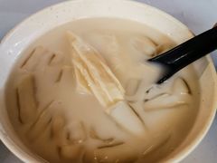 -汕头街养生糖水铺