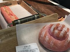 -奈雪的茶(湖滨银泰in77C区PRO店)