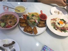 -丽莎沙拉轻食餐厅(国贸店)