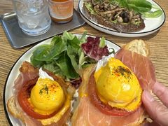 -Common Table · Brunch & Coffee