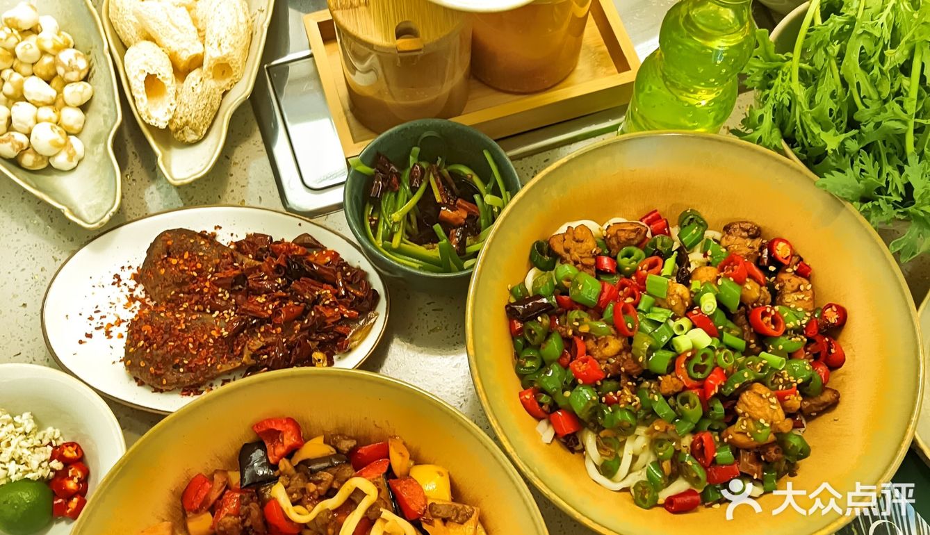 来楠无吃椰子鸡啦!