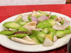 胜瓜炒鲜鱿-松记特色美食