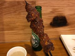 新疆红柳羊肉大串-Happy Tree House BBQ Kingsway木屋炭烤(溫哥華店)