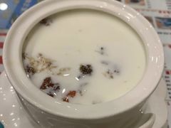 -广信牛奶甜品世家(台东店)