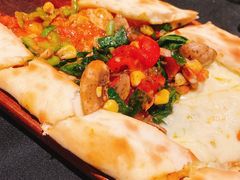 四季皮塔饼-Efes Turkish & Mediterranean Cuisine 艾菲斯餐厅(陆家嘴店)