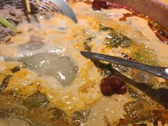 -洱火云南酸菜牛肉火锅(石景山当代商城店)