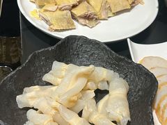 -鲜入唯煮·港式海鲜牛肉火锅(金宝街店)