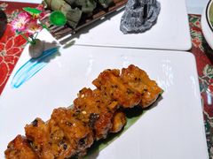 -刘姐啤酒鱼民族演艺餐厅(西街总店)