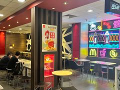 -麦当劳(汉口火车站候车室店)