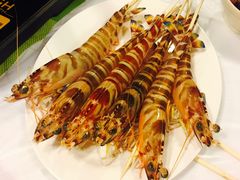 -鲜入围煮花胶鸡海鲜火锅