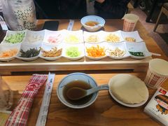 狮峰路三姨妈丝娃娃-怪噜范·老贵阳街头名小吃(鸿通城店)