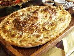 羊腿烤馕-海尔巴格新疆餐厅(东来兴店)