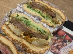 -The Habit Burger Grill 哈比特汉堡(复兴soho店)