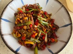 土芹菜炒腊肠-衡厨·衡阳土菜(中南店)