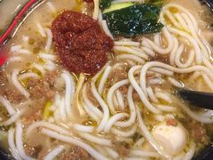 -灵芝妹子海鲜米线(瓦房店新玛特店)