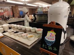 -圣丰索菲特·2 On 988 Café 自助餐厅