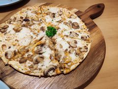 雜菇pizza-Lia Cafe Bar Restaurant松山咖啡屋