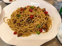 -乡村馕坑肉·烧烤·新疆菜·本地人更爱吃(阿勒泰首店)