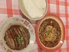 -老方桌烂蹄花川菜馆(九龙坡店)