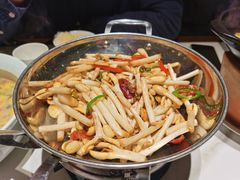 豆苗烧腊味-虹泥小厨(南国花园总店)