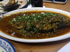 -临界音乐酒馆·小龙虾·江湖菜(华熙LIVE·鱼洞店)