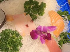 -青瓦餐厅·生鱼片·韩园烤肉(西塔店)