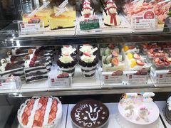 -85度C(生甜甜圈研究工坊·上海平凉店)