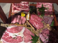 -山川小町·极番烧肉(新地假日广场店)