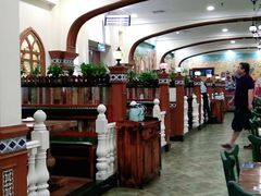 大堂-清真·玛丽亚新疆菜主题餐厅(浙江中路店)