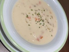 奶油海鲜汤-萨莉亚意式餐厅(杭州滨江天街店)