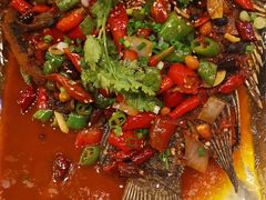 东巴烤鱼-小厨子私房菜·云南美食店