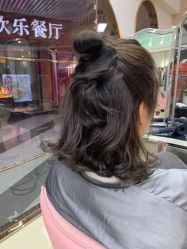 -BULB STUDIO 巴柏明星发型工作室