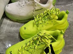 -BALENCIAGA(德基广场店)