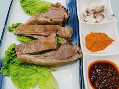 -三江源美食城