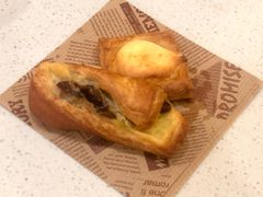 迷你黄油蔓越莓抱条-吉派索自家烘焙咖啡馆(千佛山店)