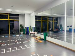 -健变健身俱乐部(前海天虹商场店)