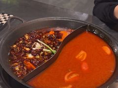 -鹿鸣山草本茶香火锅(园西路店)