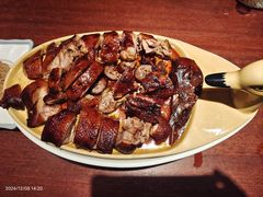 -八府香鸭·啫啫煲(华山路店)