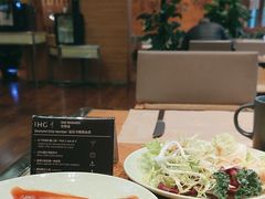 -华邑酒店·鲜艳全日自助餐厅