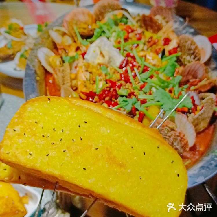 青岛‖这济南烧烤也太好吃了吧！要不说吃烧烤