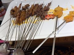 -三个大叔烤羊肉串·歌手驻唱·碳烤鲜肉(西三旗店)