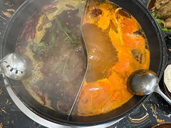 -重庆故事姊妹老火锅(财经学院店)