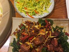 -滇香肴·云南菜蒸汽石锅鱼(云南北路店)