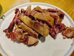 -头上红煨盐鸡乡村食府