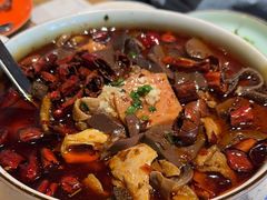 -渝信川菜 · 川味家常菜(财富购物中心店)