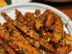 -云海肴·汽锅鸡·云南菜(天山百盛优客店)